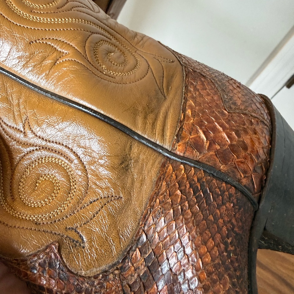 Justin Men’s Leather and Snake Skin Western Boots - Picture 7 of 16